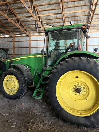 Main image John Deere 8330
