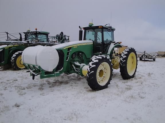 Image of John Deere 8330 equipment image 1