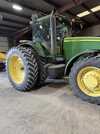 Image of John Deere 8330 equipment image 1