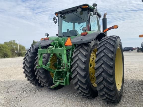 Image of John Deere 8330 equipment image 3