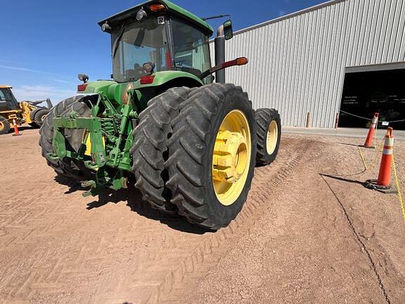 Image of John Deere 8330 equipment image 4