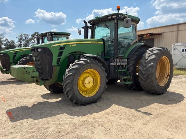 Image of John Deere 8345R equipment image 1