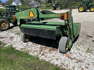 Main image John Deere 835 5