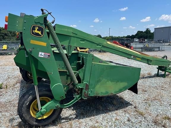 Image of John Deere 835 equipment image 4