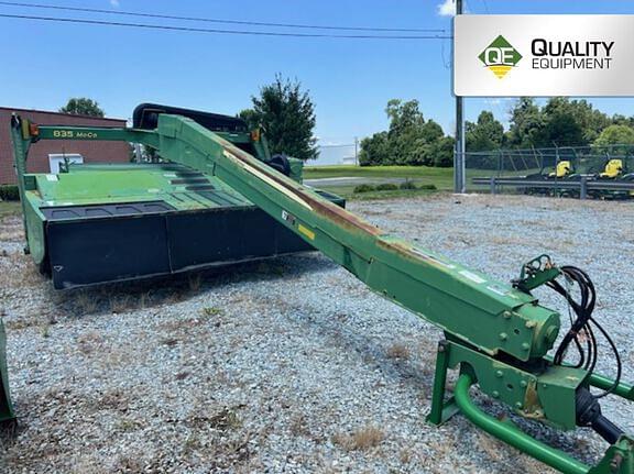 Image of John Deere 835 Primary image
