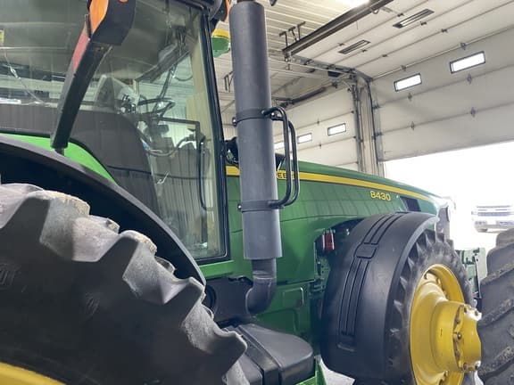Image of John Deere 8430 equipment image 3