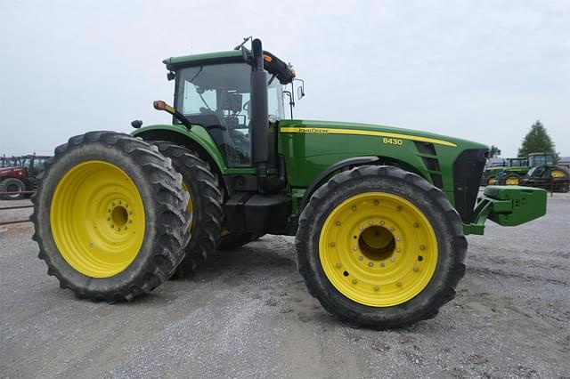 Image of John Deere 8430 equipment image 3