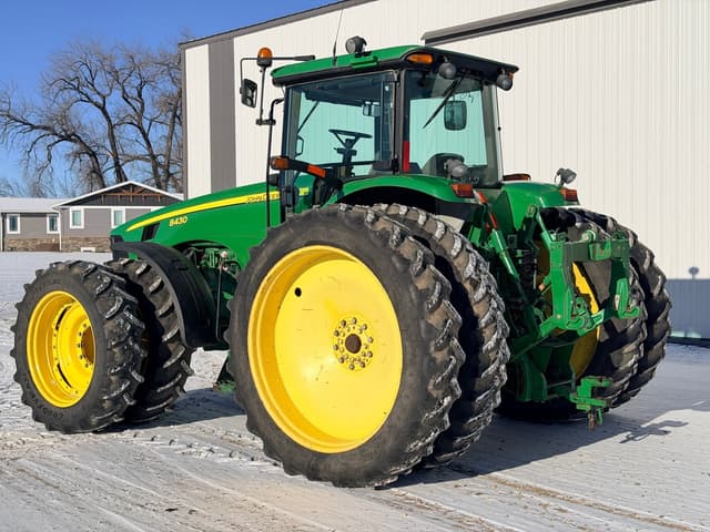 Image of John Deere 8430 equipment image 2