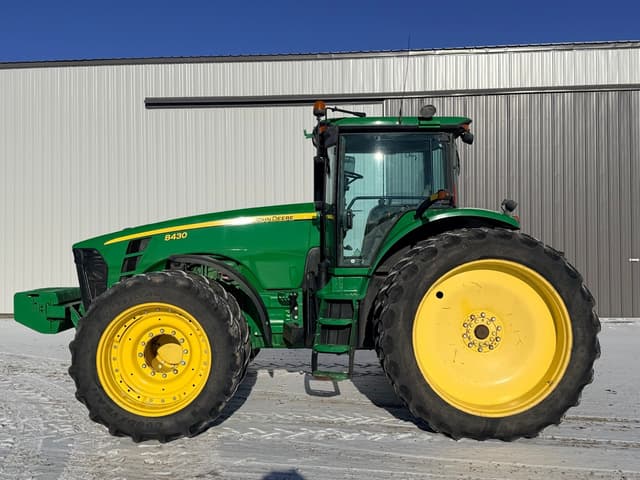 Image of John Deere 8430 equipment image 1
