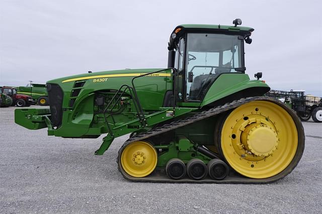 Image of John Deere 8430T equipment image 2