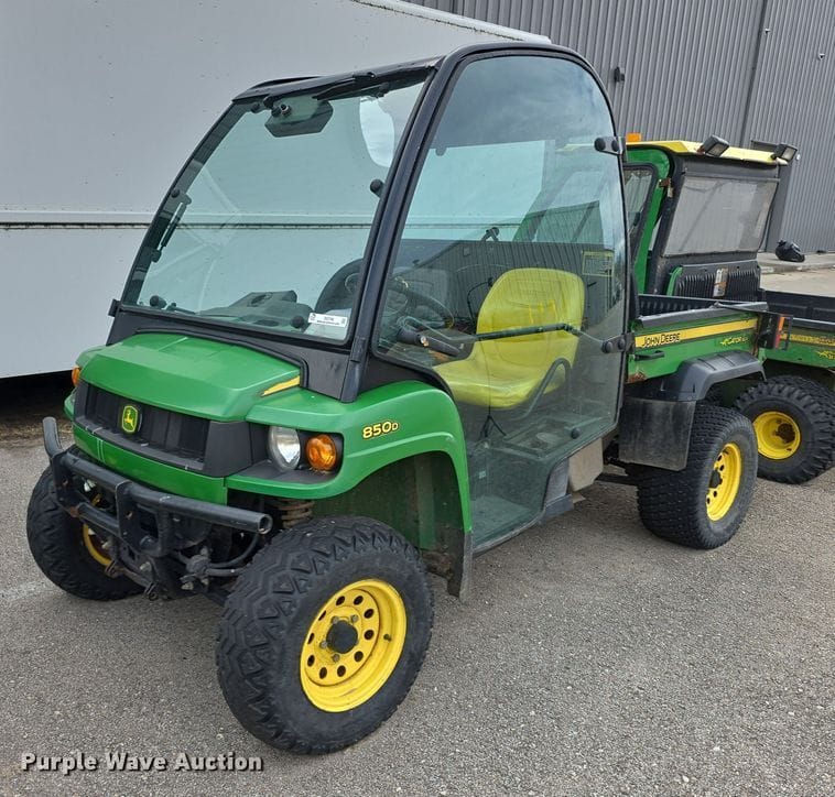 2009 John Deere Gator XUV 850D Equipment Image0
