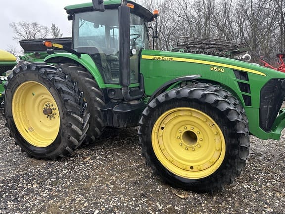 Main image John Deere 8530