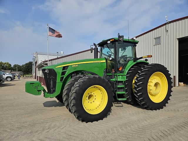 Image of John Deere 8530 equipment image 1