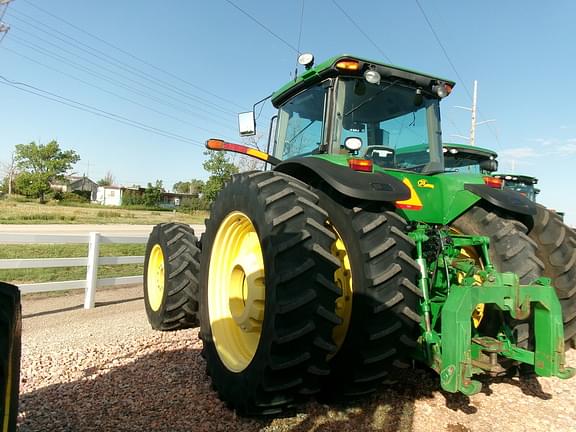 Image of John Deere 8530 equipment image 4