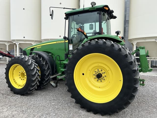 Image of John Deere 8530 equipment image 4