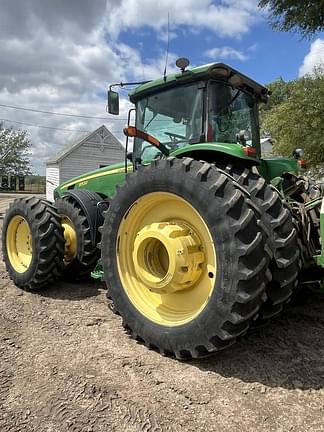 Image of John Deere 8530 equipment image 2