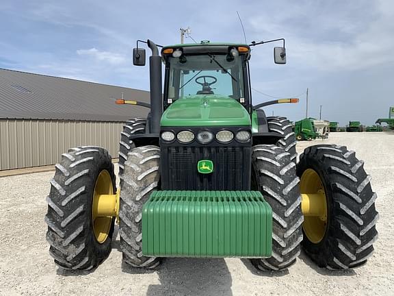 Image of John Deere 8530 equipment image 2