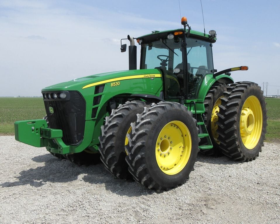 Main image John Deere 8530