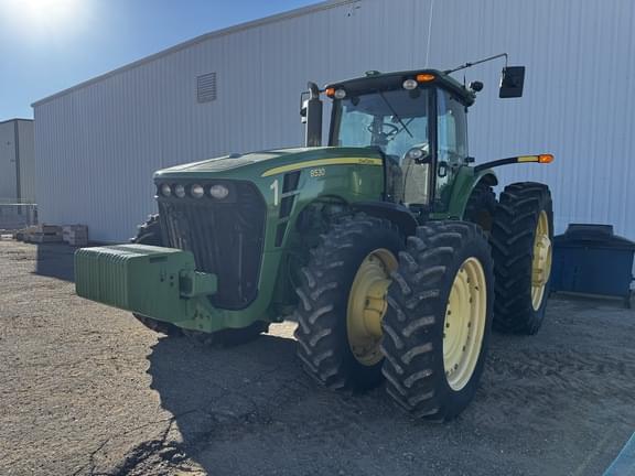 Image of John Deere 8530 Primary image