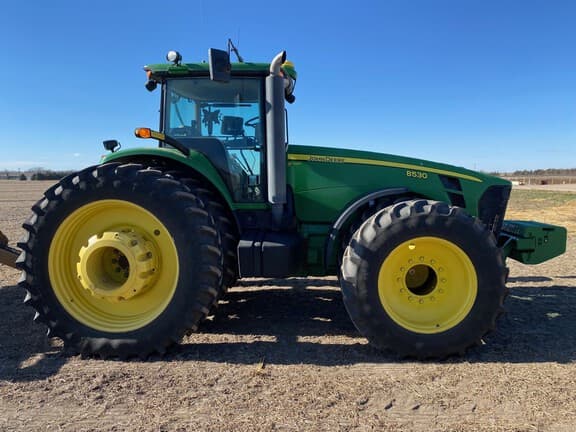 Image of John Deere 8530 equipment image 3