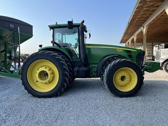 Image of John Deere 8530 equipment image 4