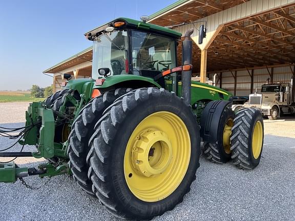 Image of John Deere 8530 equipment image 4