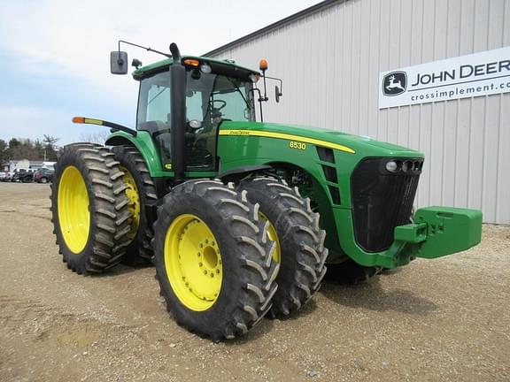 Image of John Deere 8530 equipment image 2