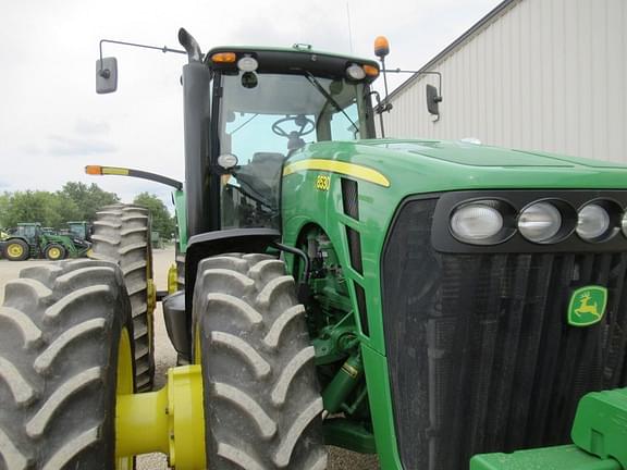 Image of John Deere 8530 equipment image 4