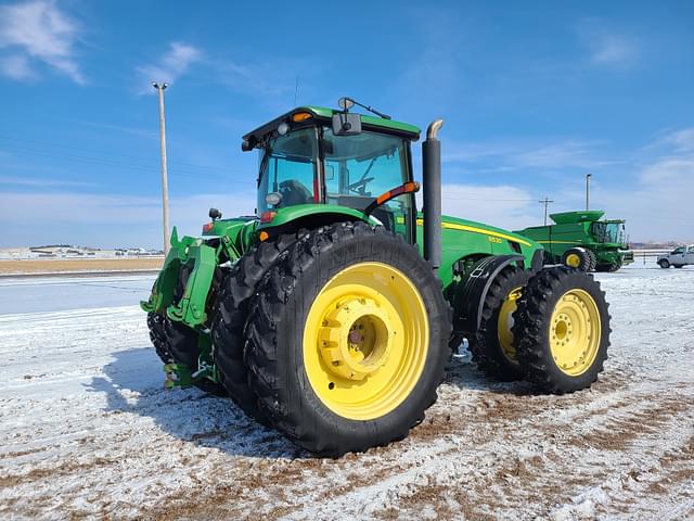 Image of John Deere 8530 equipment image 2