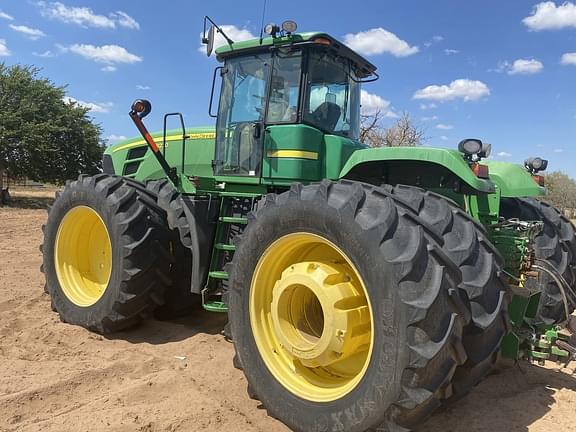 Image of John Deere 9230 equipment image 1