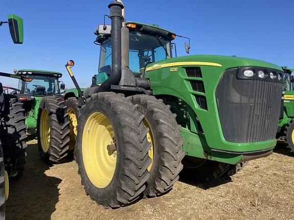 Image of John Deere 9230 equipment image 1