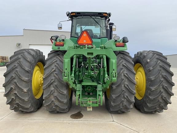 Image of John Deere 9230 equipment image 1