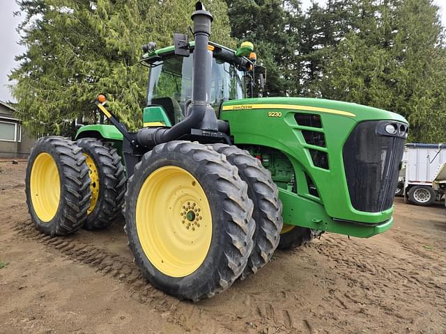 Image of John Deere 9230 equipment image 1