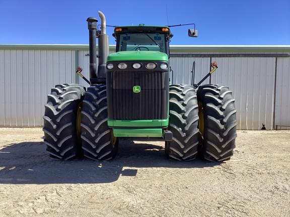 Image of John Deere 9330 equipment image 3