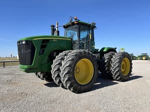2009 John Deere 9330 Image