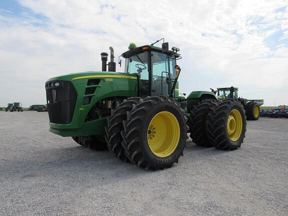 Image of John Deere 9330 Primary image