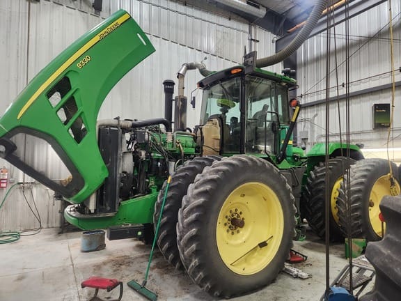Main image John Deere 9330