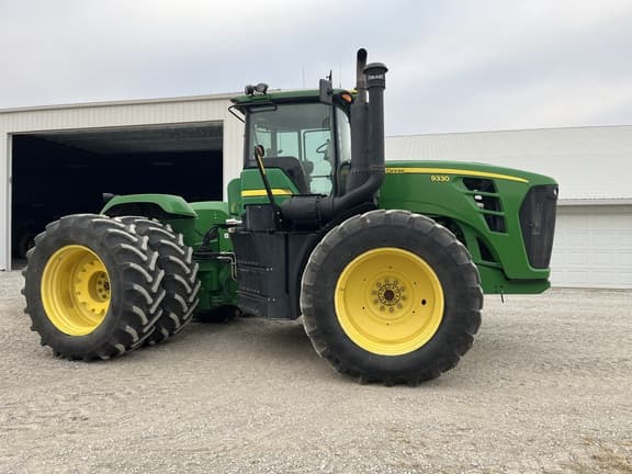 Image of John Deere 9330 equipment image 3