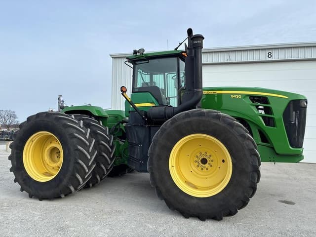 Image of John Deere 9430 equipment image 1