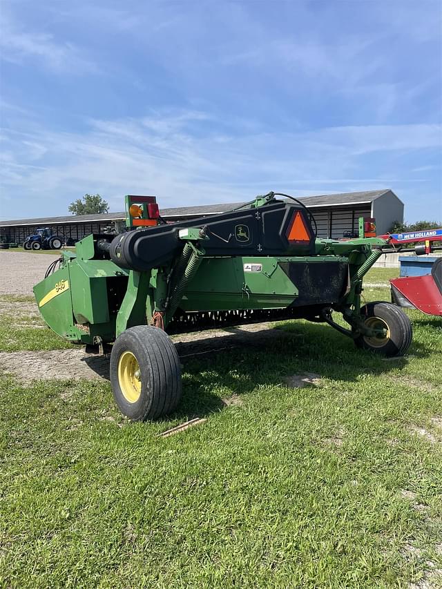 Image of John Deere 946 equipment image 4