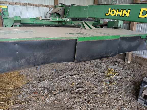 Image of John Deere 946 equipment image 3