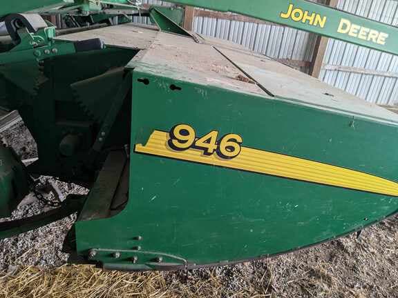 Image of John Deere 946 equipment image 1