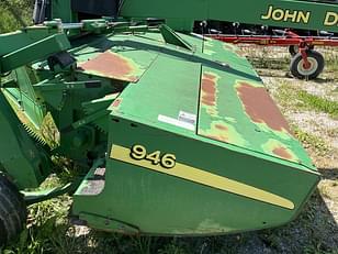 Main image John Deere 946 7