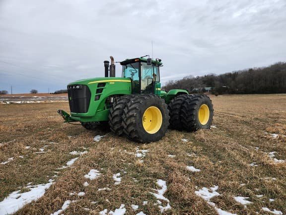 Image of John Deere 9530 equipment image 2