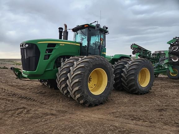 Image of John Deere 9530 equipment image 1