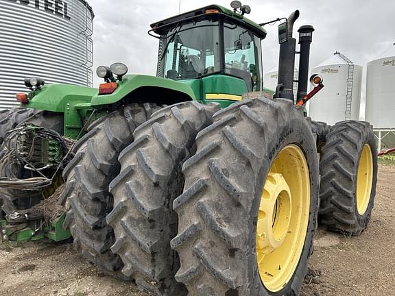 Image of John Deere 9530 equipment image 3