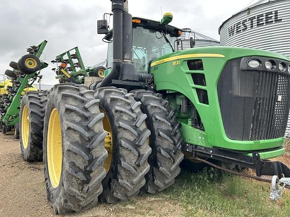 Image of John Deere 9530 equipment image 1