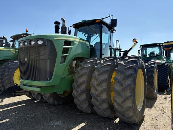 Image of John Deere 9530 equipment image 2