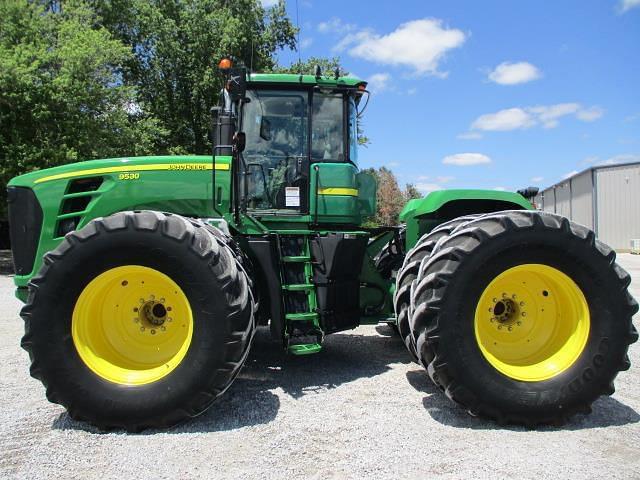 Image of John Deere 9530 equipment image 2