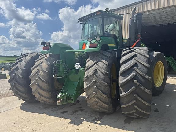 Image of John Deere 9530 equipment image 3
